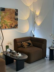 -小梨专业脱毛连锁机构
