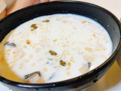 -志龙皇冠吃货椰子铺