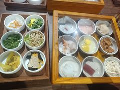 -良米山·云南野生菌过桥米线(上海首店)