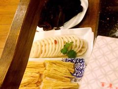 -百年川椒重庆老火锅(光谷店)