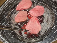 -山川小町·极番烧肉(新地假日广场店)