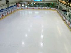 -正佳冰河湾真冰滑冰场
