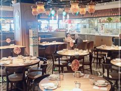 大堂-耶里夏丽·丝路新疆菜·清真食品(徐汇南丹东路臻选店)
