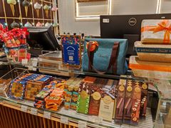 -VENCHI 闻绮(上海佛罗伦萨小镇店)