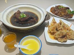 -老码头黑皮肘子锅包肉(赣水路店)