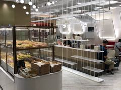 面包甜点陈列柜-奈雪的茶(华侨城创意园店)