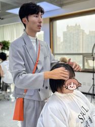 -V7 HAIR SALON
