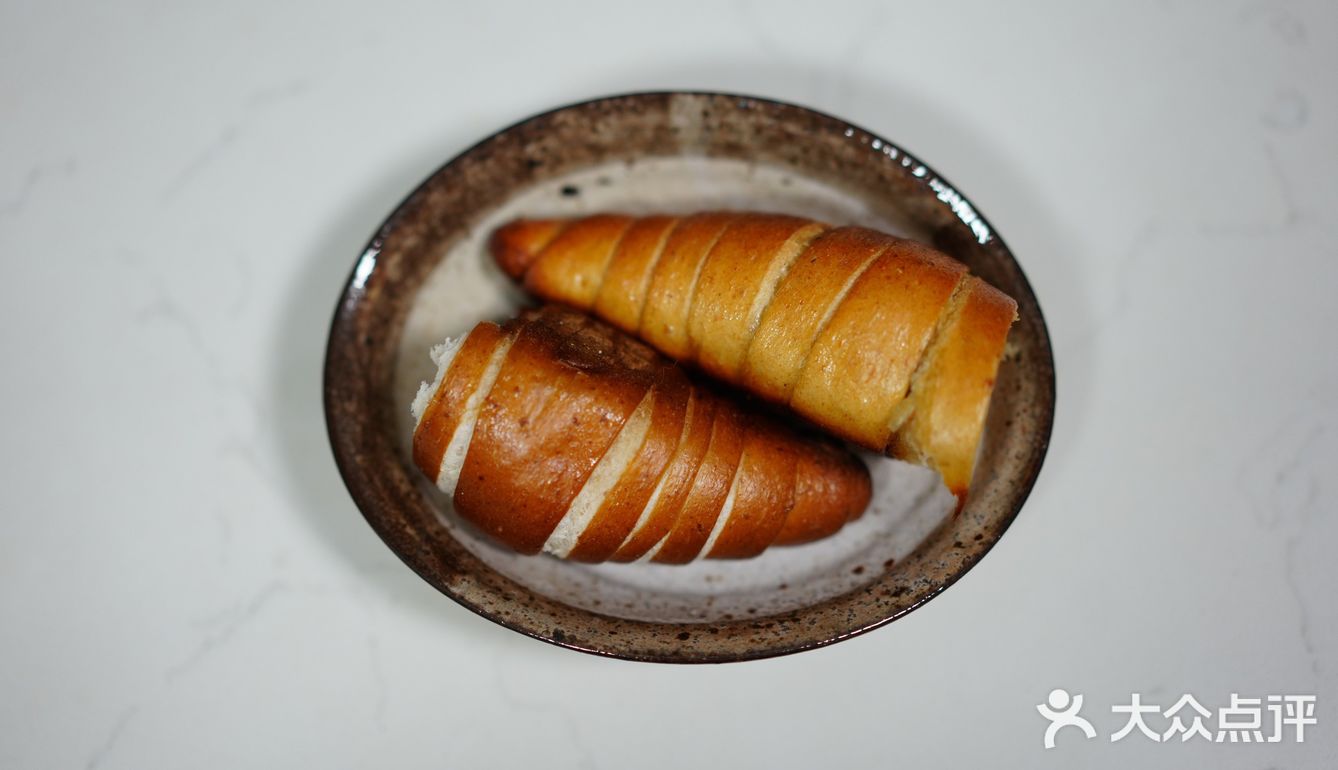 花生酱碱水海盐卷两个盐卷的纹路极其漂亮,层次也特别好