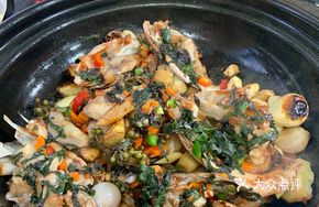 Signature Steamed Fish Head Pot