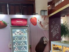 -亚龙湾喜来登·美景台大堂吧