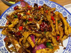 -临界音乐酒馆·小龙虾·江湖菜(华熙LIVE·鱼洞店)