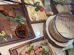 -一叶一世界·素食餐厅(锦华万达店)