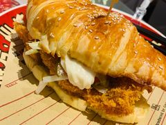 吉列猪扒牛角包-广九餐室· 镬气大排档(陈家祠店)