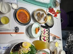 -泓炙颐凤鲜海鲜火锅料理(桐乡店)