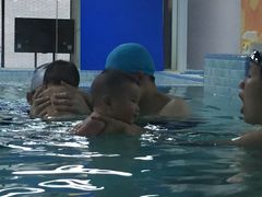 -乐游宝宝亲子游泳(徐汇中心)