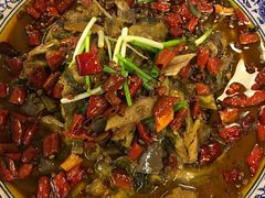 黄辣丁-簋街仔仔小龙虾(总店)