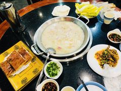 -老来福·非遗酸汤兔(凯旋路店)