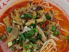 -叶伟胡辣壳面(两路口店)