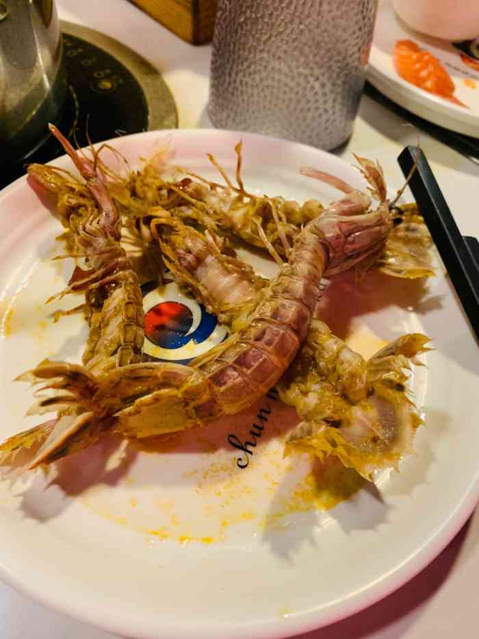 cnhk春暖花开自助餐厅(嘉定宝龙广场总店)-"点评团购的,内容是:仅售48