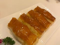 蜜汁叉烧酥-利苑酒家(合景国际金融广场店)