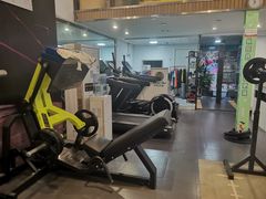 -思迈威健身(积玉桥万达店)