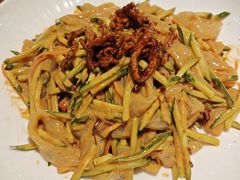 肉丝大拉皮-A8小馆·海鲜烧烤(樱珠苑小区店)