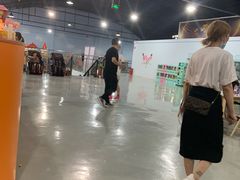 -嘿哟动霸CHUA·新潮玩运动娱乐中心·蹦床滑冰团建乐园