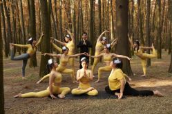 -亚太瑜伽普拉提学院