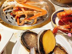 -雍容荟帝王蟹活龙虾展台自助(IFS黑金店)