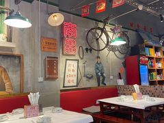 大堂-平整老三样·地道南昌菜(瑶湖店)