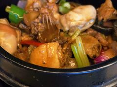 -大富蚝乌东哥饭店·石锅鱼杂·柠檬鸭(革新路店)