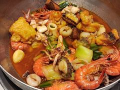 -七欣天香辣蟹火锅(闵行浦江欢乐颂店)