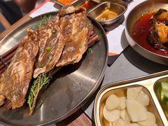 -草家酱蟹炭火烤肉店(珲春南路一店)