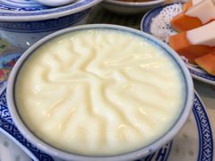 -广信牛奶甜品世家(台东店)