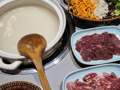 -四点金粥底火锅(沂州里店)