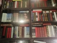 -钟书阁(松江泰晤士小镇店)