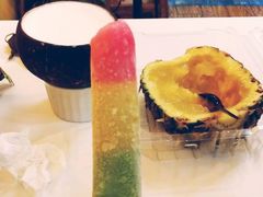 -志龙皇冠吃货椰子铺