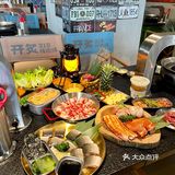开炙318烤肉场ins风打卡新地标
