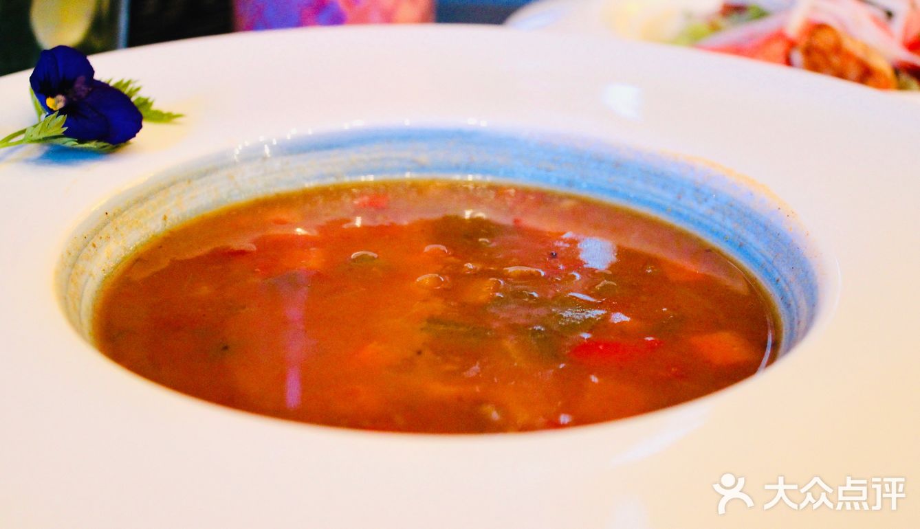 名字也挺特别的「椰风唇影」粉粉嫩嫩