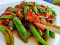 小猪快跑-雅逸居海鲜小厨