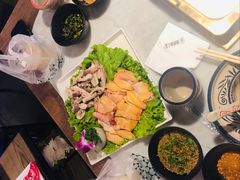 -尚尚仙·酸汤猪手·猪肚鸡火锅(华联万柳购物中心店)