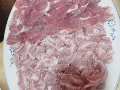 天衣無縫拚一兩肉-华哥新鲜猪精品美食