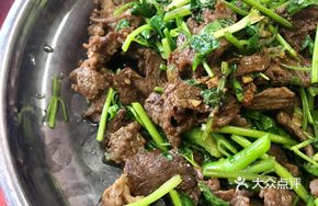 Stir-fried Horse Meat with Coriander