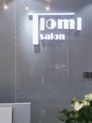 -Tloml salon