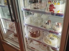 -DQ·蛋糕·冰淇淋(大宁国际商业广场店)