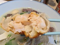 -小杨生煎(金山百联购物中心3楼店)