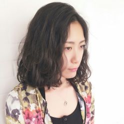 中发-一東造型烫发染发