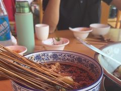 -大众跷脚牛肉馆·非遗传承单位(峨眉山店)