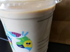 冰桃桃厚乳拿铁-瑞幸咖啡(浙江大学紫金港校区店)