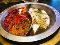 -沸炉重庆老火锅(军事博物馆店)